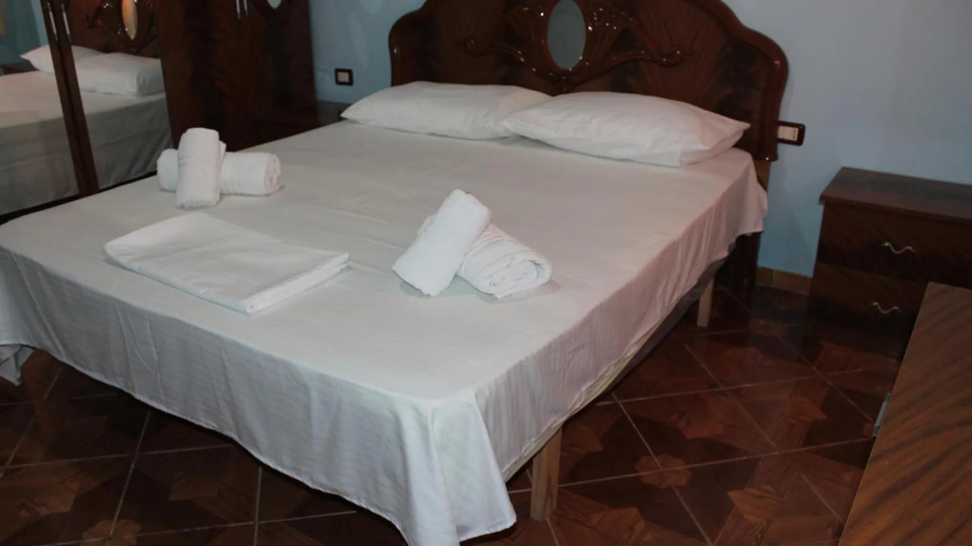 Xhejms Apartaments Vlore Albania