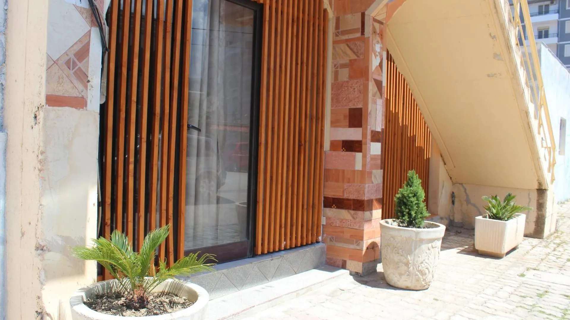 Xhejms Apartaments Vlore 0*,  Albania