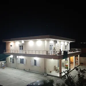 Apartmán Dhoma Plazhi Nefeli, Vlorë